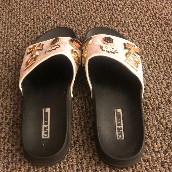 Slides - Picture 3 of 4